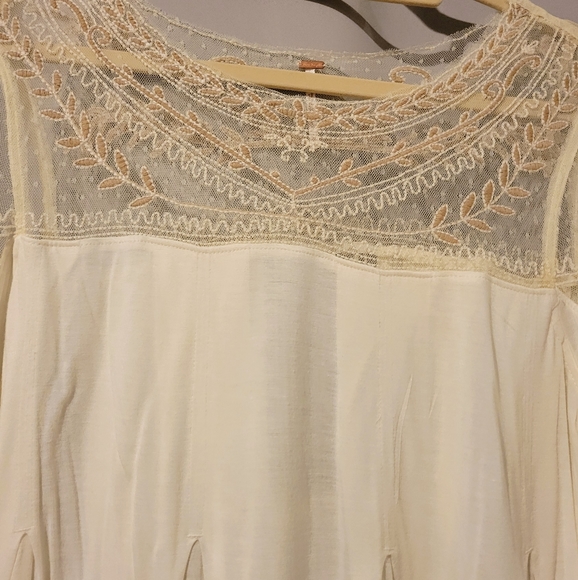 Free People Romantic Jojo Tee Mixed Media Mesh Lace Inset Long Sleeve Top - Picture 4 of 7